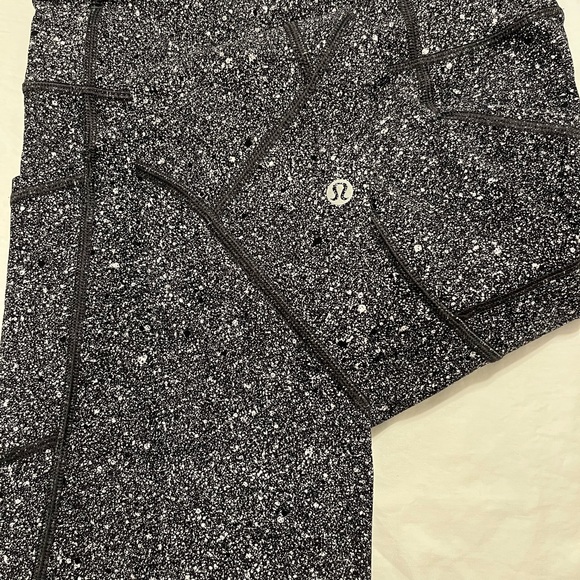 Lululemon Tight stuff tight II splatter - Picture 3 of 6